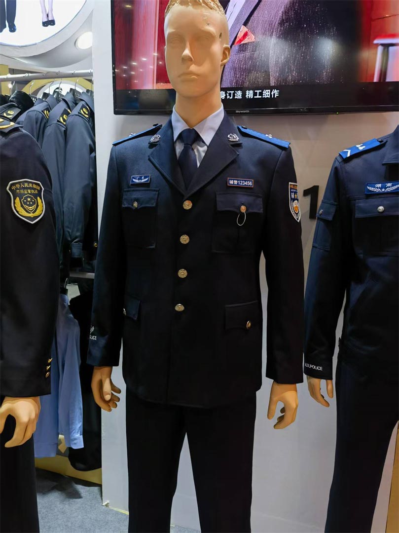 新辅警